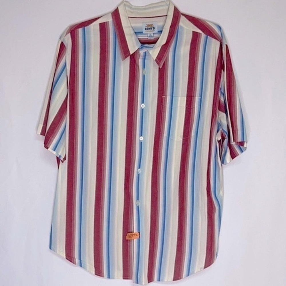 LEVI’S vintage button down Short sleeve XL red white blue vintage button…